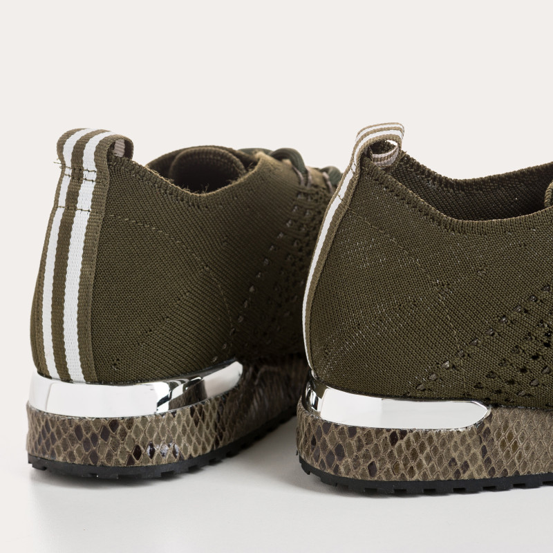 Ines crochet sneakers - Urban Elegance & Comfort