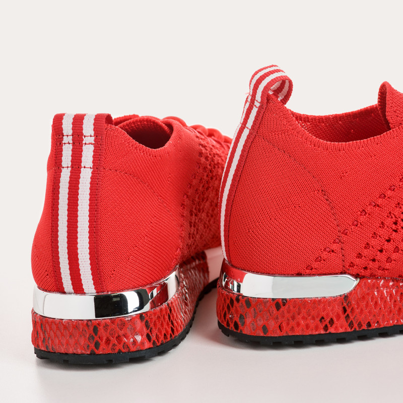 Ines crochet sneakers - Urban Elegance & Comfort