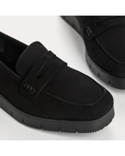 Suede compensated loafers