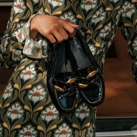 mocaasins femme cuir vernis noir | reqins
