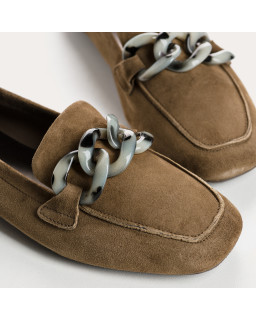 Mocassins Hanissa en cuir velours à chaîne | Reqins