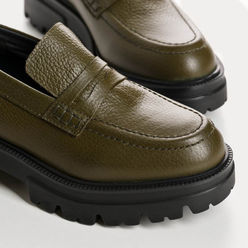 Chunky moccasins in grained leather