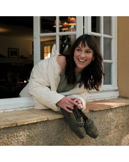 Mocassins compensés en cuir velours avec strass argent