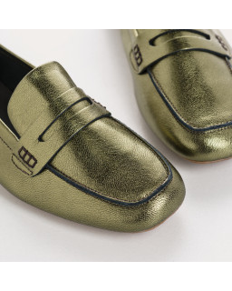 Mocassins collège en cuir métallisé avec bout carré