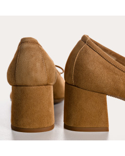 Escarpins à talons carrés en cuir velours avec nœud