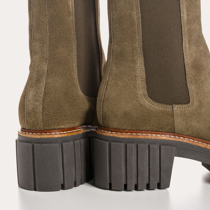 Boots Chelsea Basea Platform in Velvet Leather With Elastic