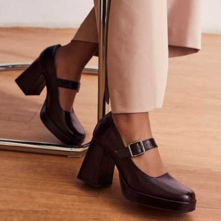 ESCARPINS EN CUIR VERNIS...