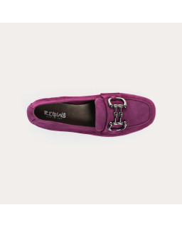 Mocassins bijoux en cuir velours avec ornements en métal argenté