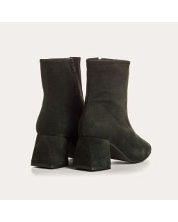 Bottines à talons en cuir velours