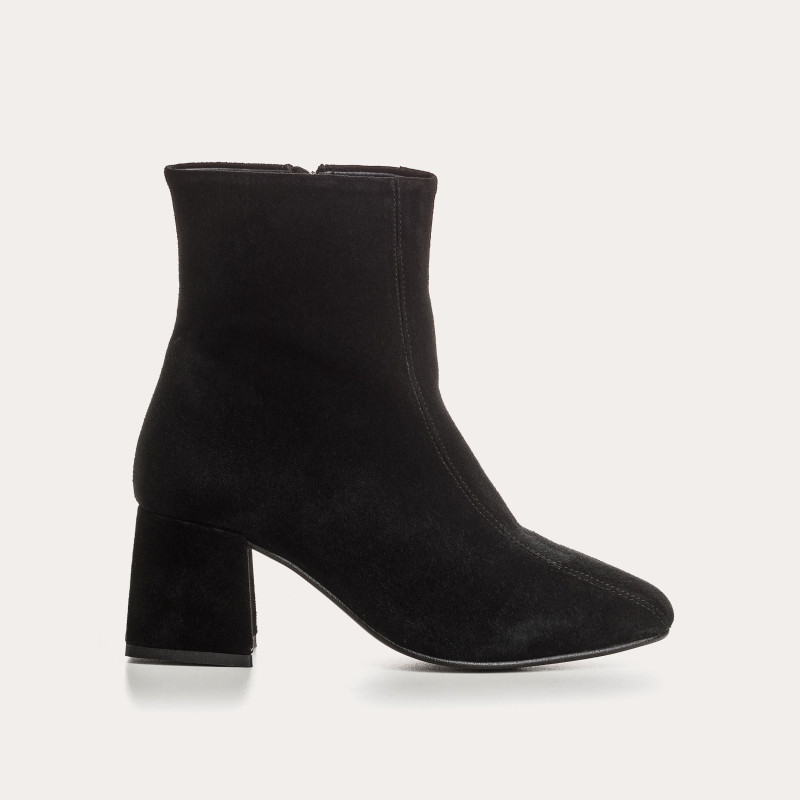 Suede heel boots