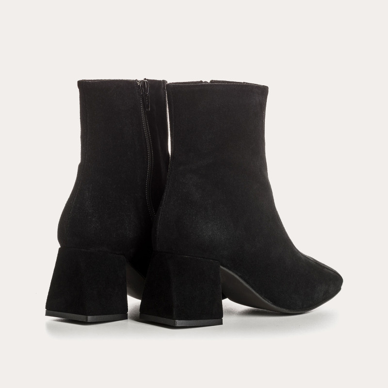 Suede heel boots