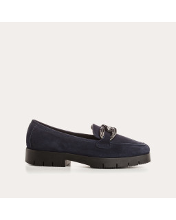 Suede small hem loafers with silver rings