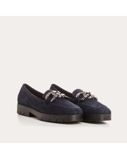 Suede small hem loafers with silver rings