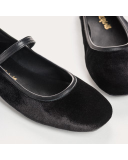 Honoured MARY JANES Hai x Leather and Velvet Reqins
