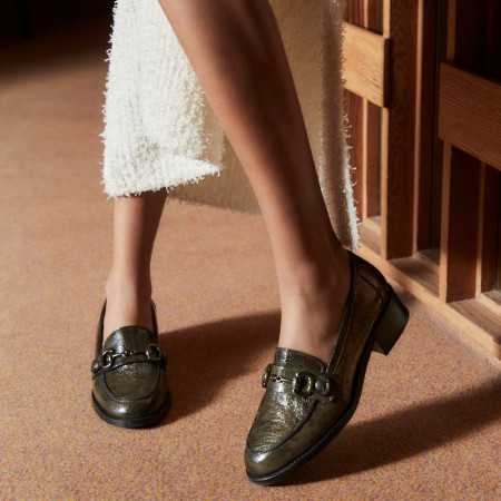 MOCASSINS JANIS VERNIS GRAINE