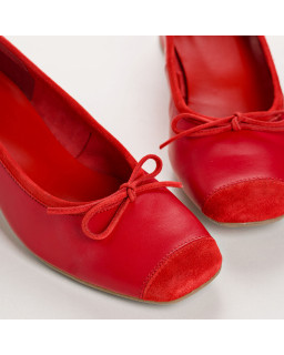 Ballerines à talons en cuir lisse avec renfort en velours