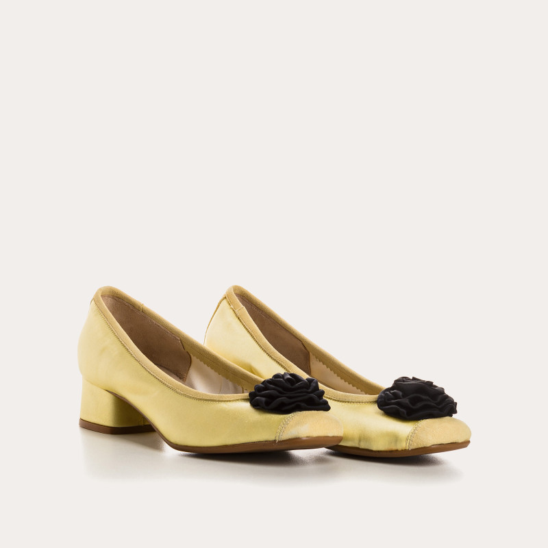 Ballerines à talons noires en soie