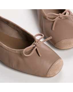 Ballerines plates à nœud en cuir lisse et cuir velours