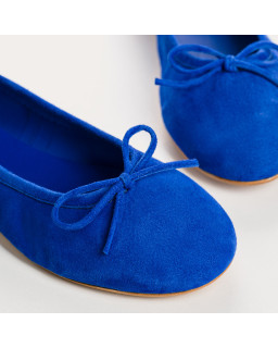 Flat ballerinas with suede knot with rounded butt