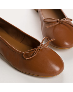 Ballerines plates à nœud en cuir avec bout arrondi