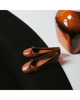 Ballerines plates à nœud en cuir avec bout arrondi