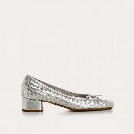 BALLERINES A TALONS...