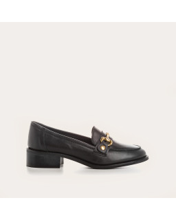 Leather black loafers with removable gilded finish accessories