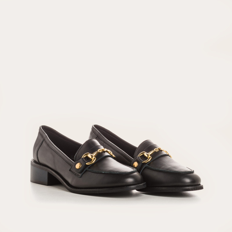 Leather black loafers with removable gilded finish accessories