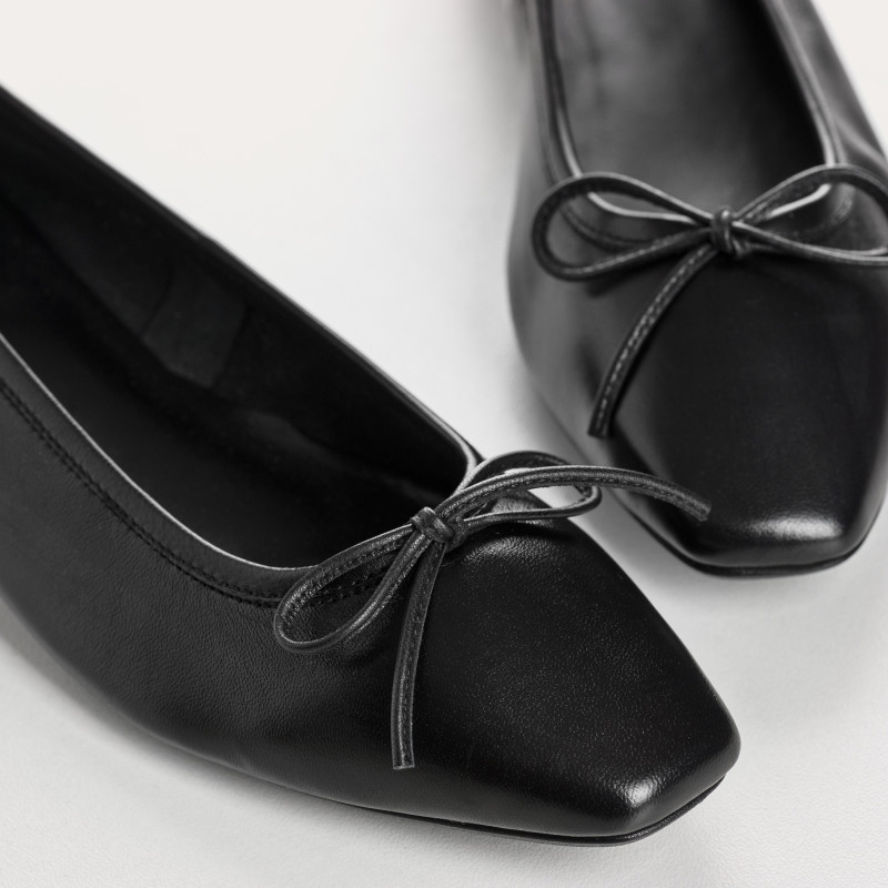 Traviata Ballerinas - Women's Woman Shoes | Reqins