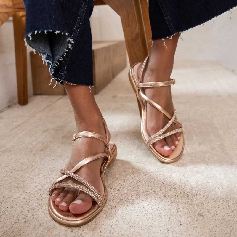 Winona Sandals - Pink Femme Metallic Flange Flat Shoes | Reqins