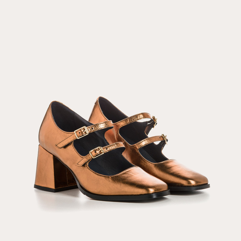 Mary Janes with metallic leather heels with silver or golden buckle