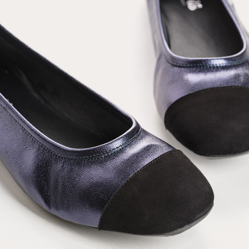 Flat ballerinas two-tone metallic leather