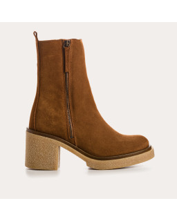 Velvet leather heel boots with zip