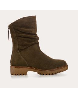 Boots en cuir velours à semelles crantées avec zip arrière