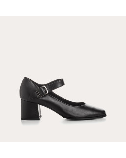 Mary Janes with black heels in smooth leather with silver buckle