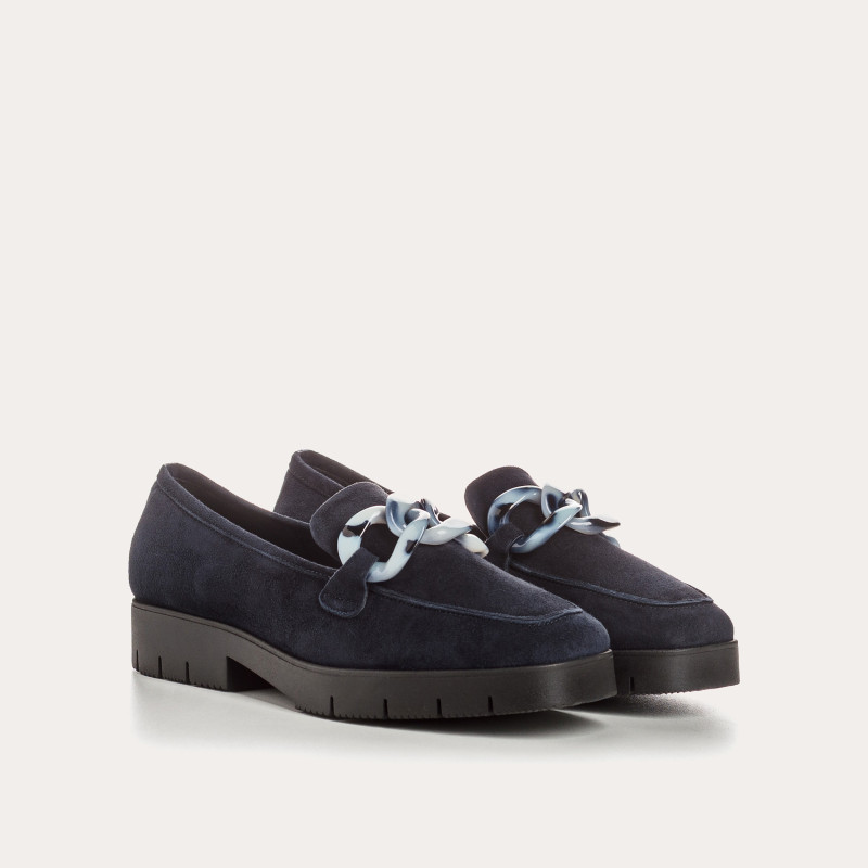 Suede moccasins with chain jewel