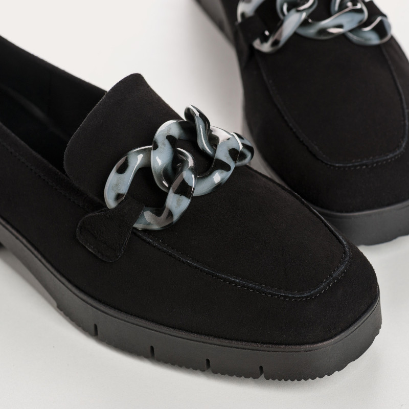 Suede moccasins with chain jewel