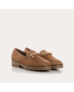 Suede moccasins with notched soles and golden accessories