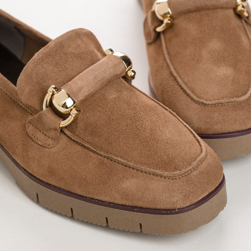 Suede moccasins with notched soles and golden accessories