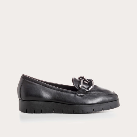 Leather compensated loafers with golden or silver accessories