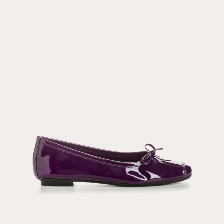 Ballerines en cuir vernis violet à noeud