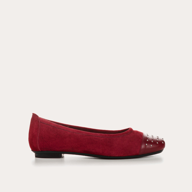 Suede nail ballerinas with nails