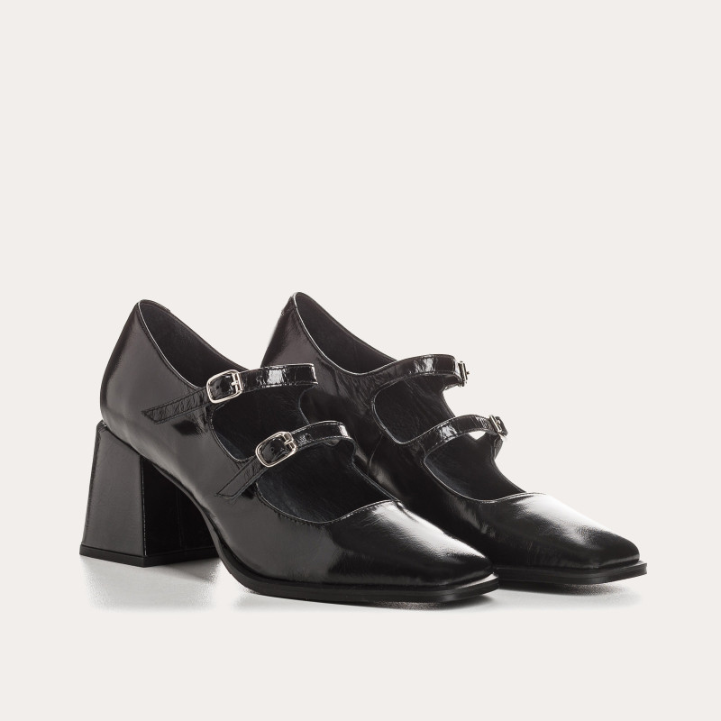 Mary Janes with metallic leather heels with silver or golden buckle