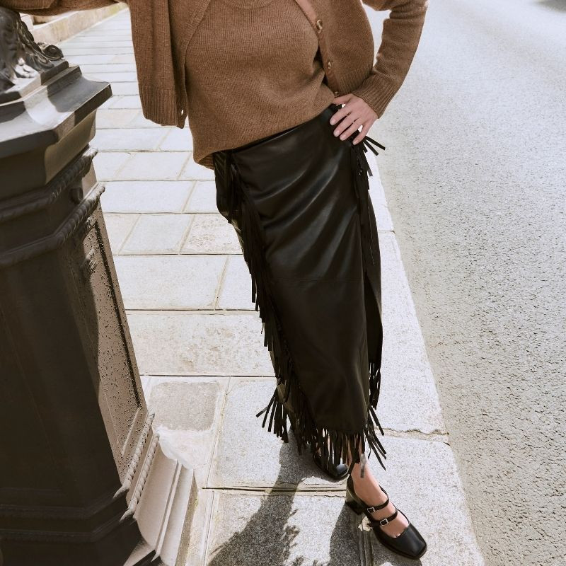 Mary Janes with metallic leather heels with silver or golden buckle