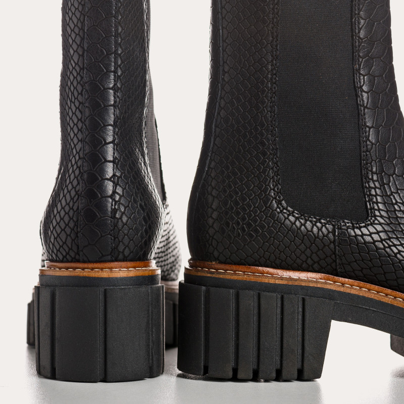 Boots Chelse black leather embossed Python with elastic