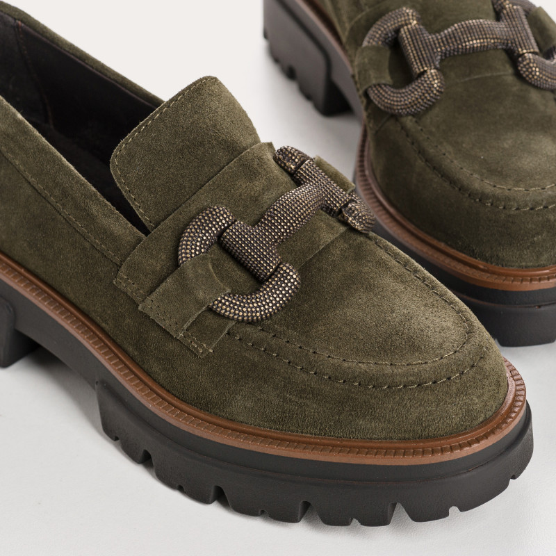 Chunky leather moccasins velvet with golden curls