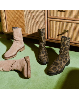 Leopard Dunk Boots: Audacity and elegance