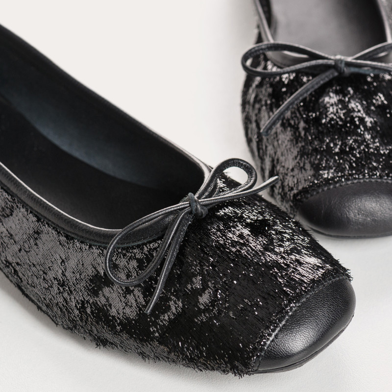 Flat Ballerinas with Bright Fabric Charleston Style Fabric