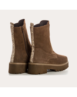 Boots Chelsea plates en cuir velours avec élastiques