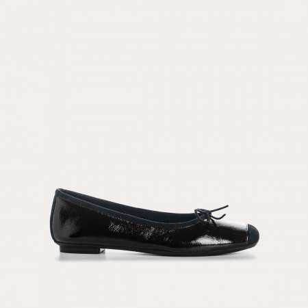 BALLERINES EN CUIR VERNIS...